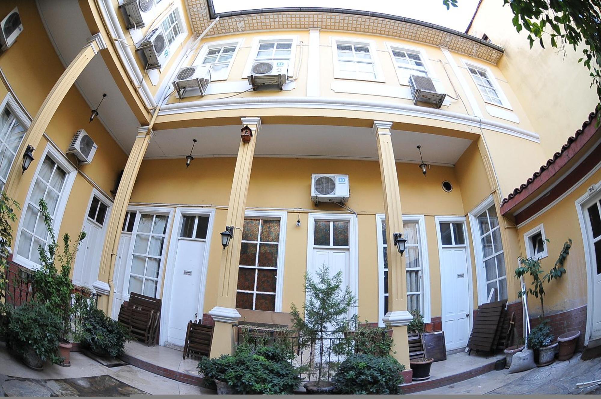 Antikhan Hotel Измир Екстериор снимка
