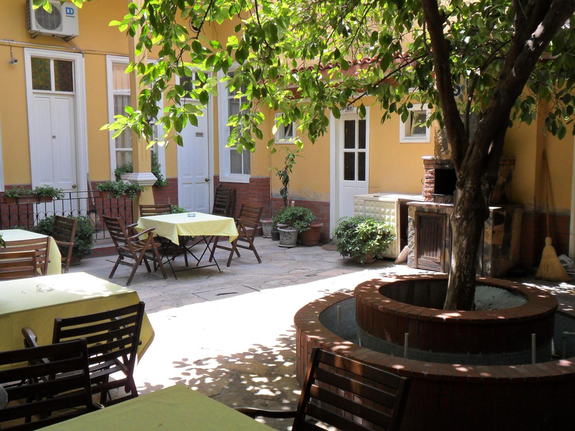 Antikhan Hotel Измир Екстериор снимка