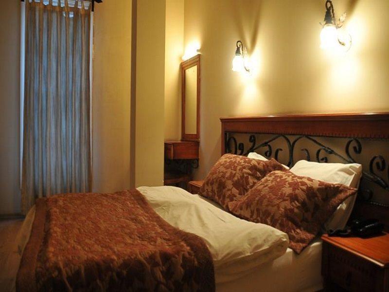 Antikhan Hotel Измир Екстериор снимка